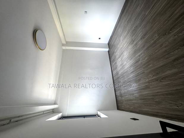 2bdrm Apartment in Argwings Yaya Area, Kilimani for rent