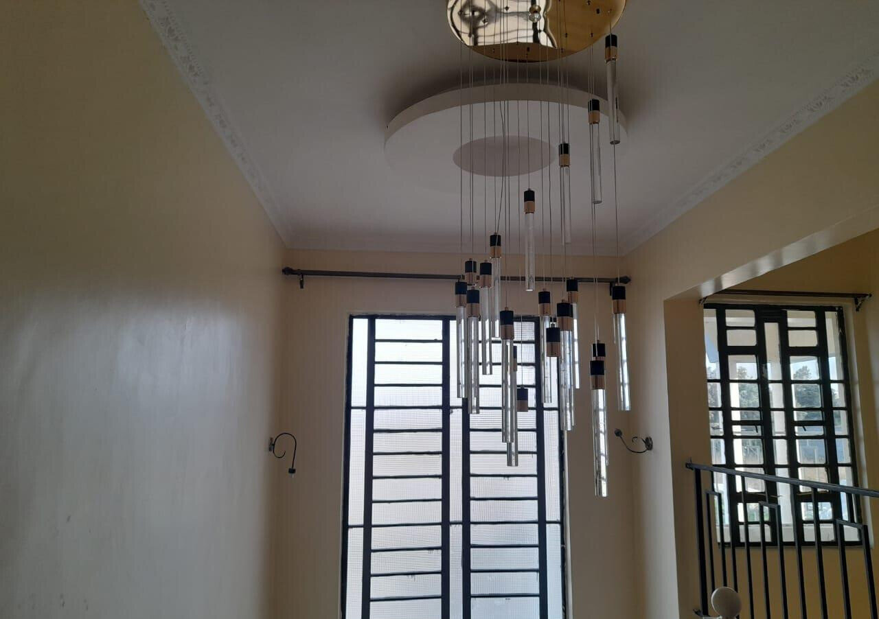 5BR All-Ensuite Townhouse with Fireplace & Borehole – Katani
