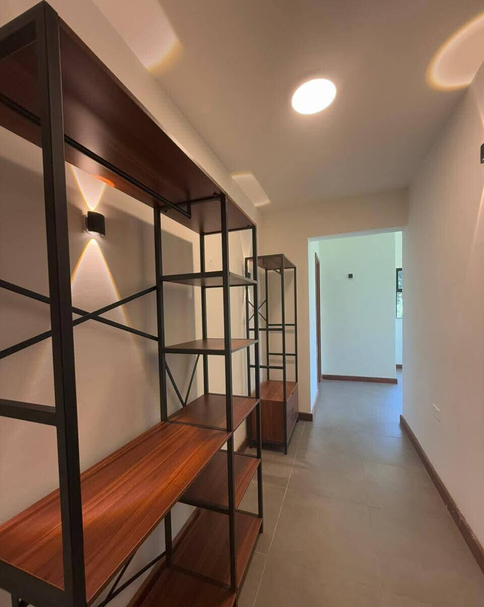 5-Bedroom Townhouse on Full 1-Acre Plot – Karen