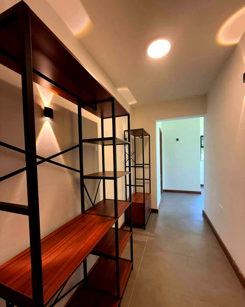 5-Bedroom Townhouse on Full 1-Acre Plot – Karen