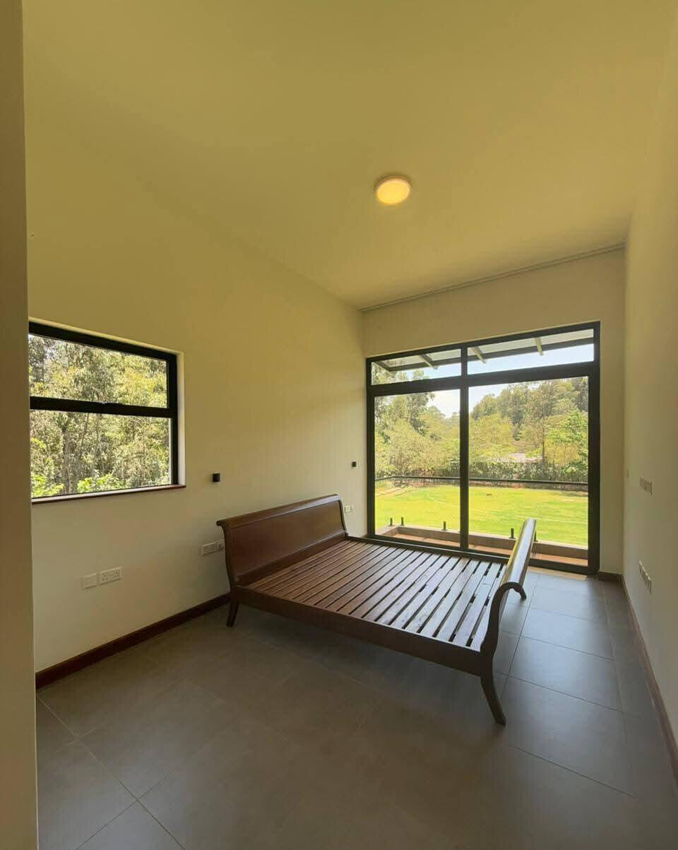 5-Bedroom Townhouse on Full 1-Acre Plot – Karen