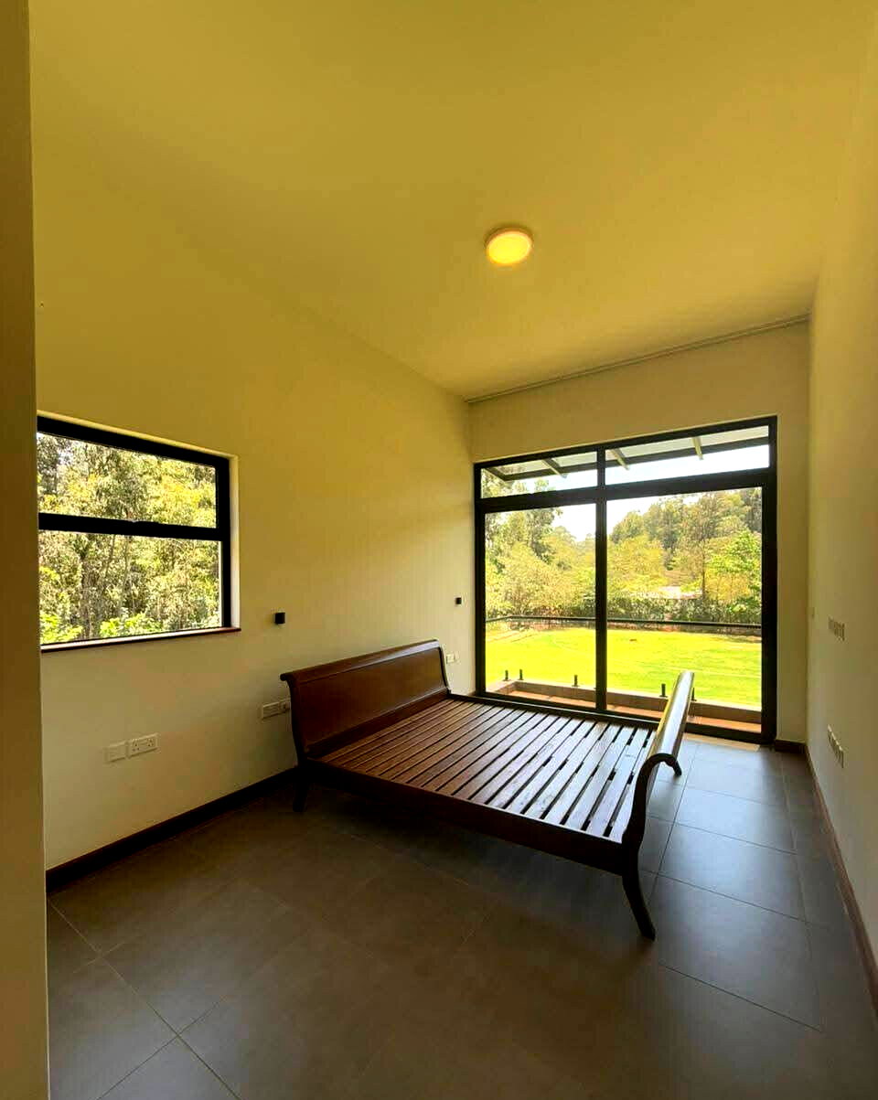 5-Bedroom Townhouse on Full 1-Acre Plot – Karen