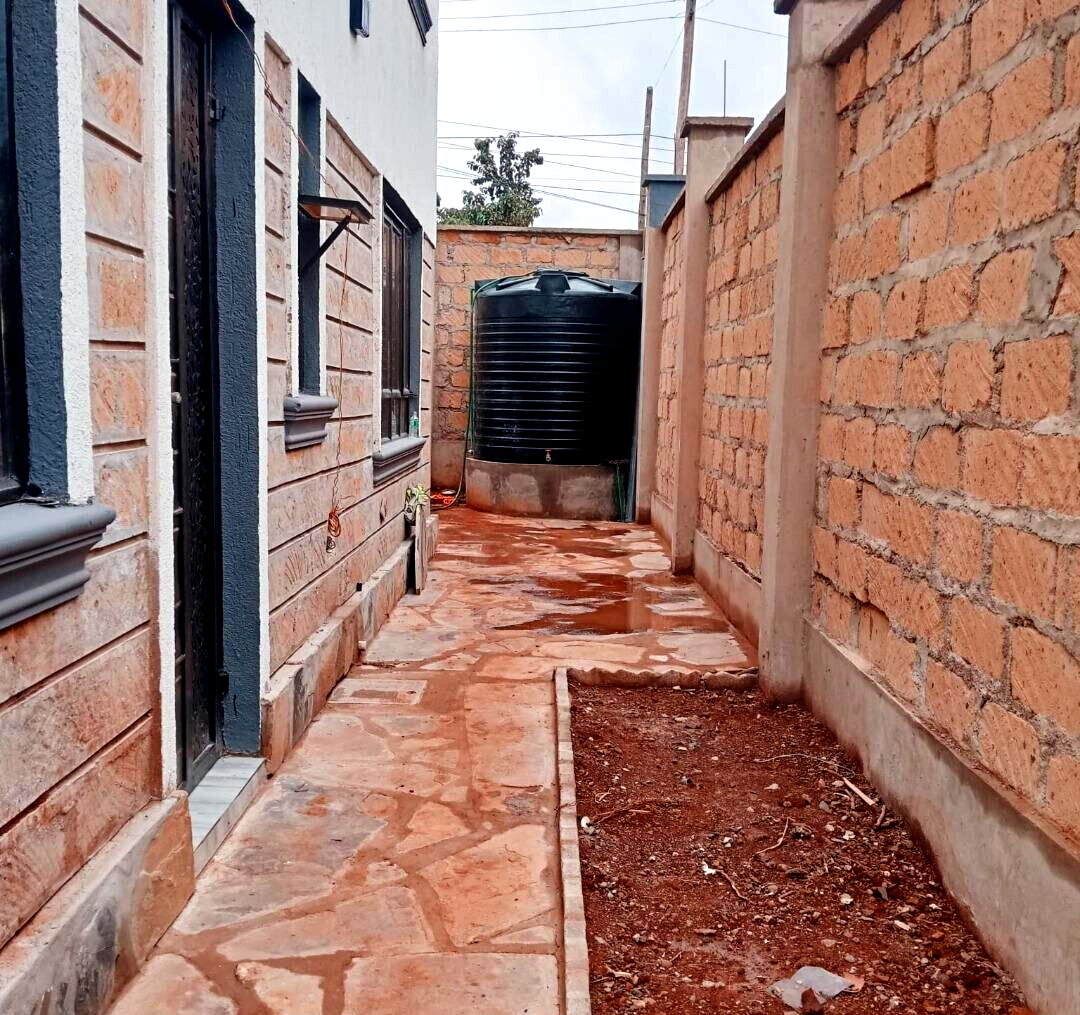 4BR All-Ensuite Maisonette in Gated Community of 6 - Kibiku