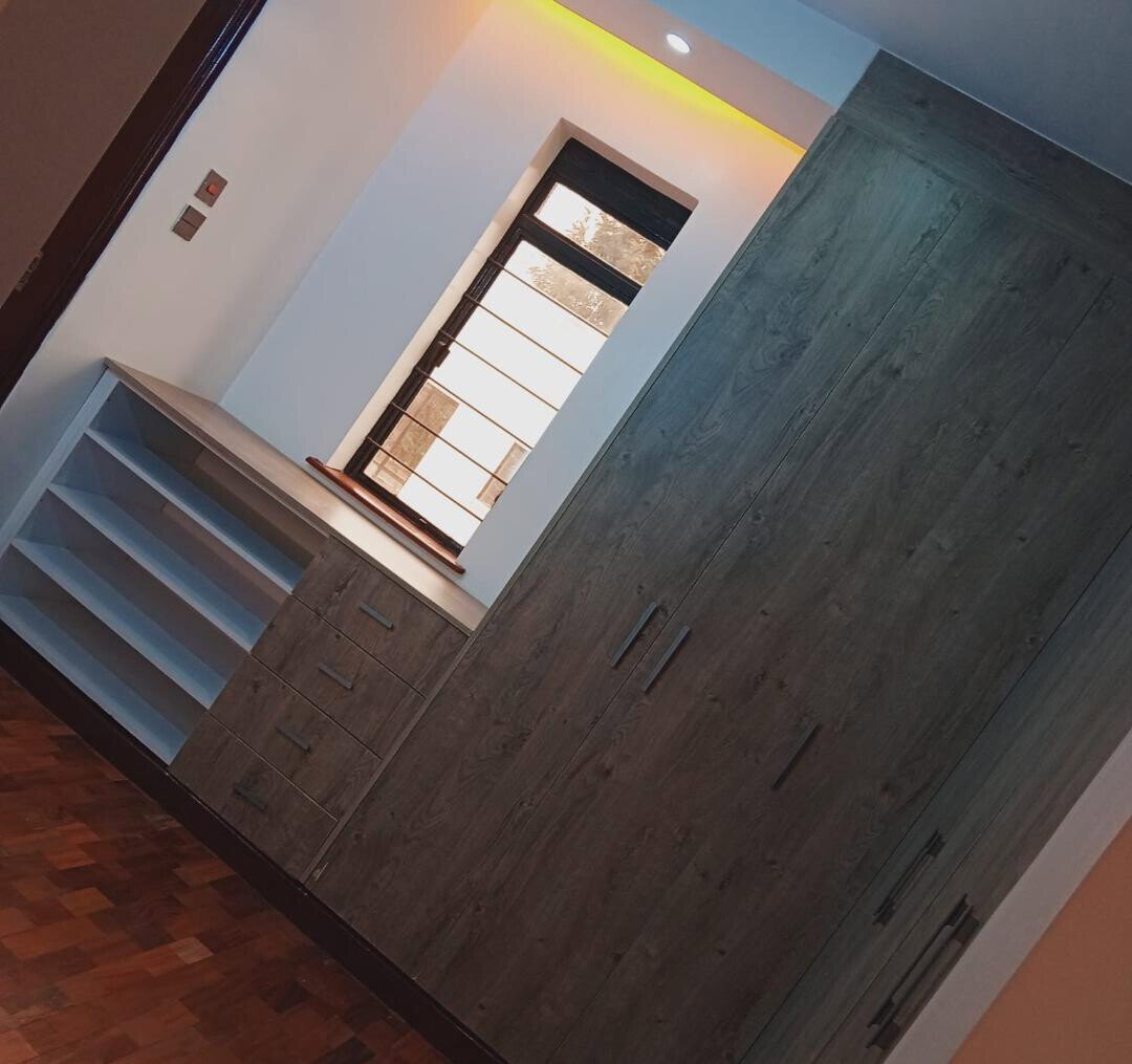 4BR All-Ensuite Maisonette in Gated Community of 6 - Kibiku
