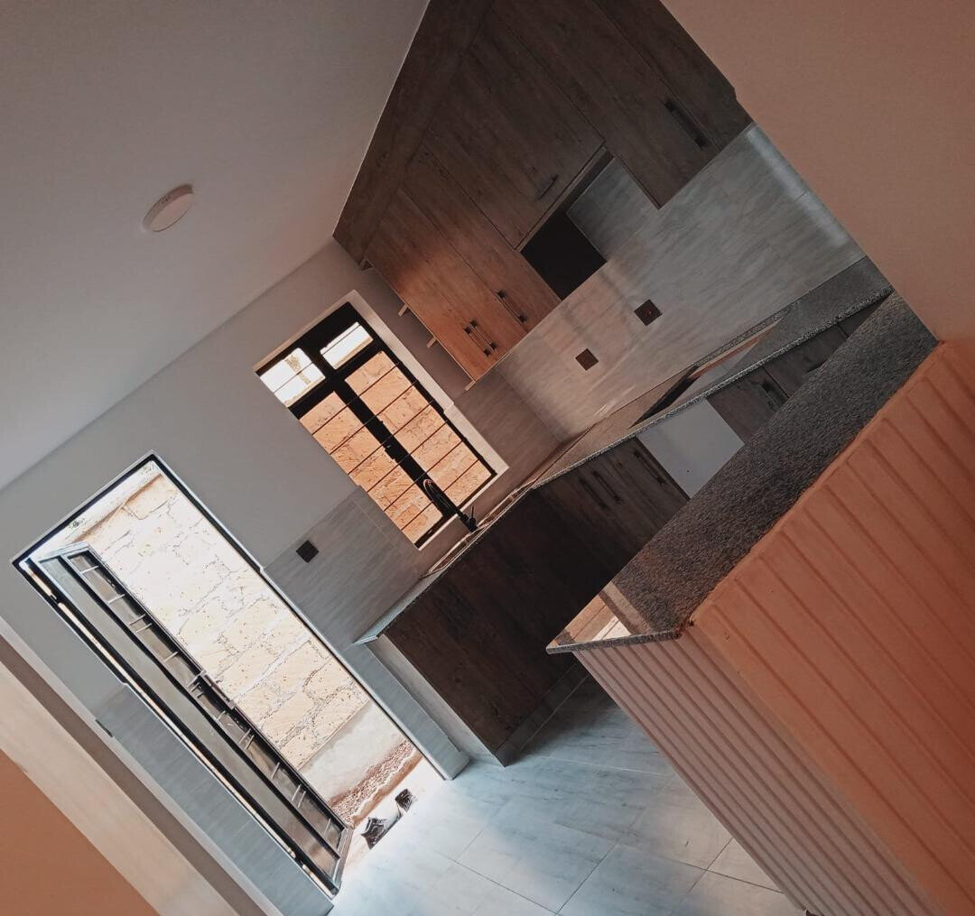 4BR All-Ensuite Maisonette in Gated Community of 6 - Kibiku