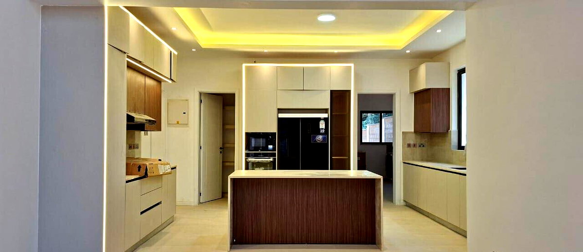 5BR Townhouse with Garden at KSh 115M