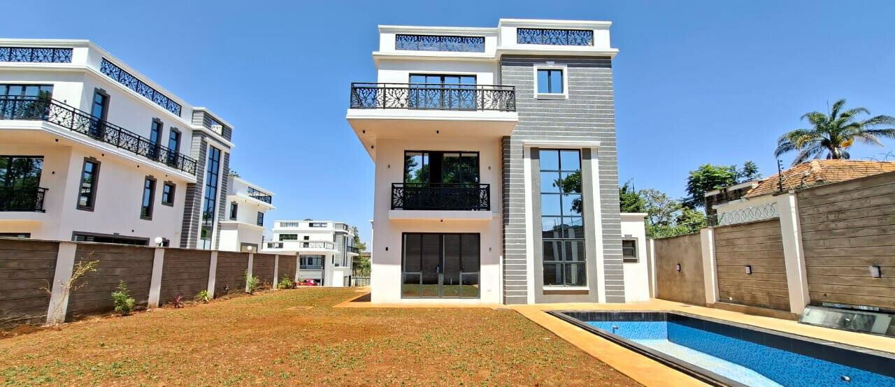 5BR Townhouse with Garden at KSh 115M