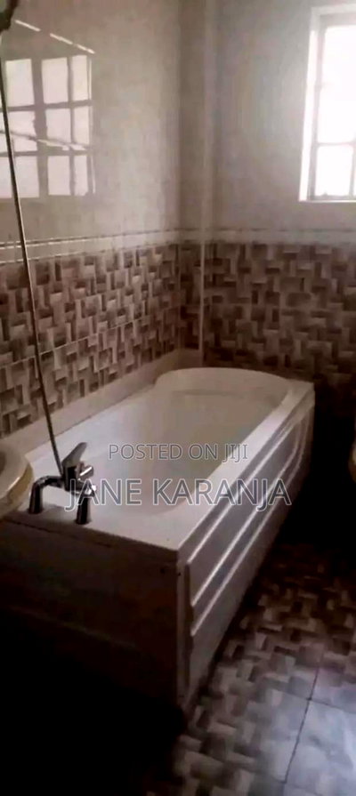 4bdrm Mansion in Membley Estate for sale - Image 3