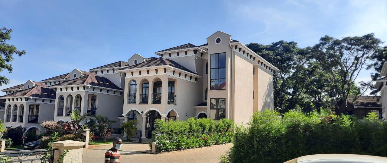 Brand New 5-Ensuite Townhouse with Library & Fireplace - Lavington