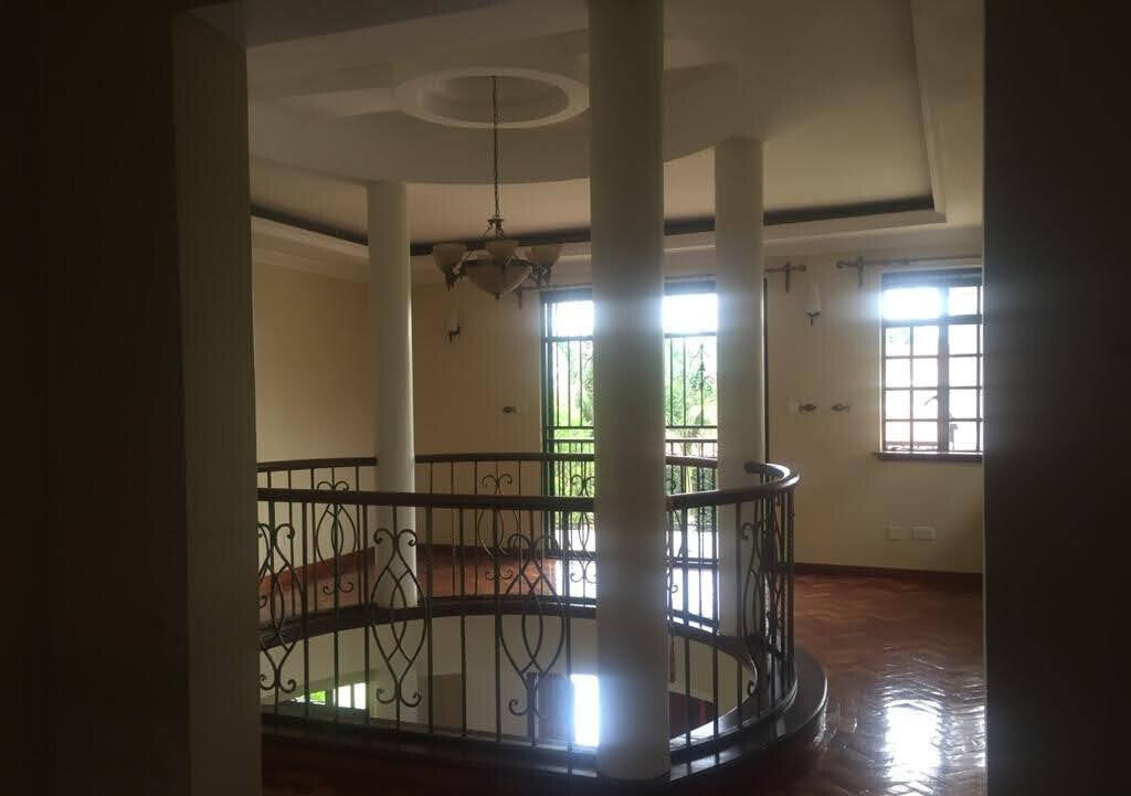 Half Acre 4BR Haven at KSh 350K