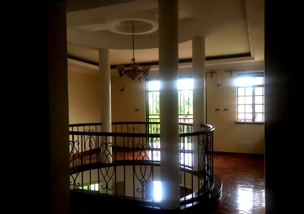 Half Acre 4BR Haven at KSh 350K
