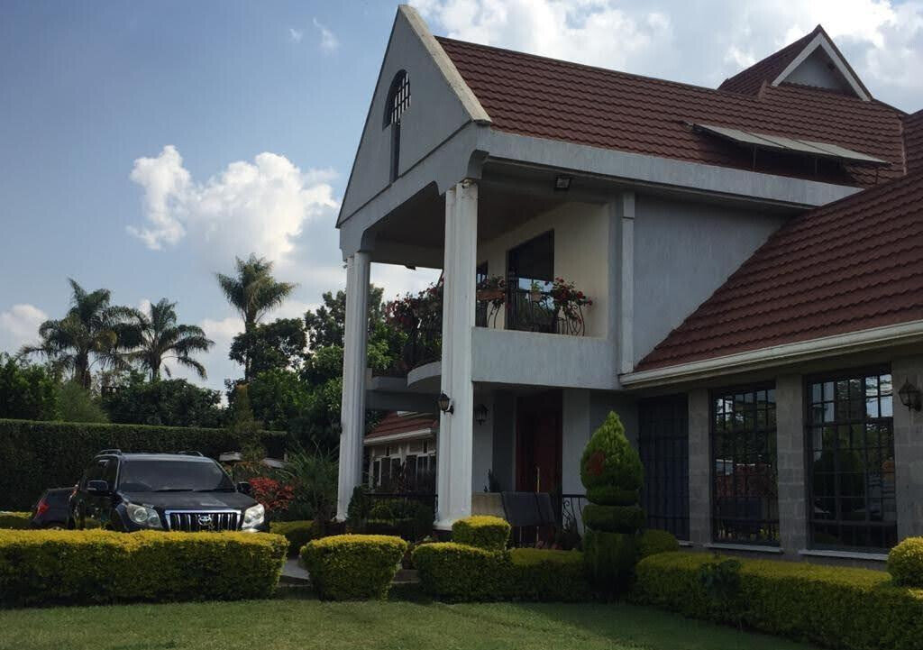 Half Acre 4BR Haven at KSh 350K