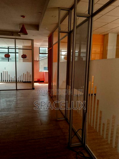 Nice Quiet Office - Image 2
