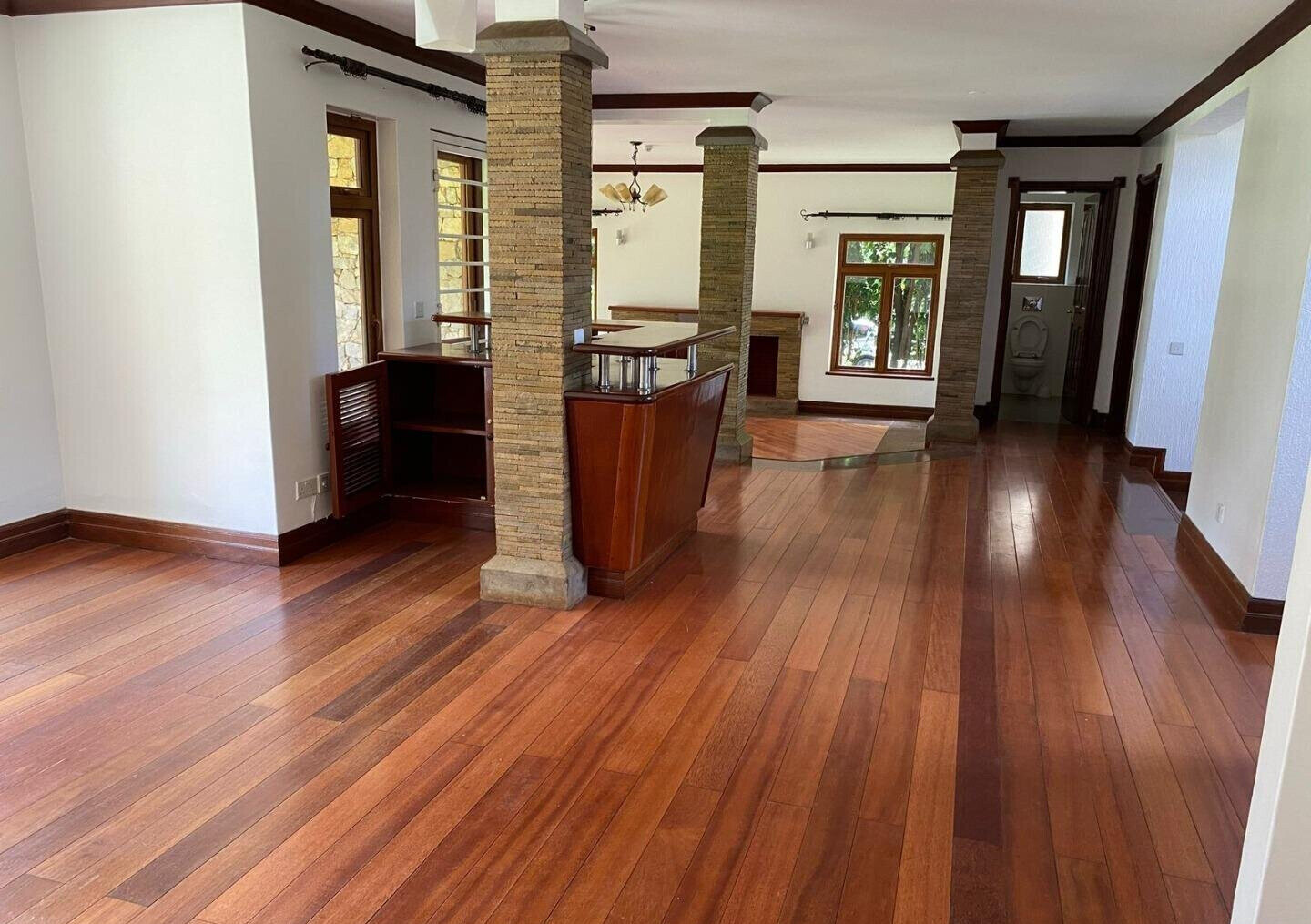 4BR Villa with Mahogany Floors & Clubhouse - Kitisuru