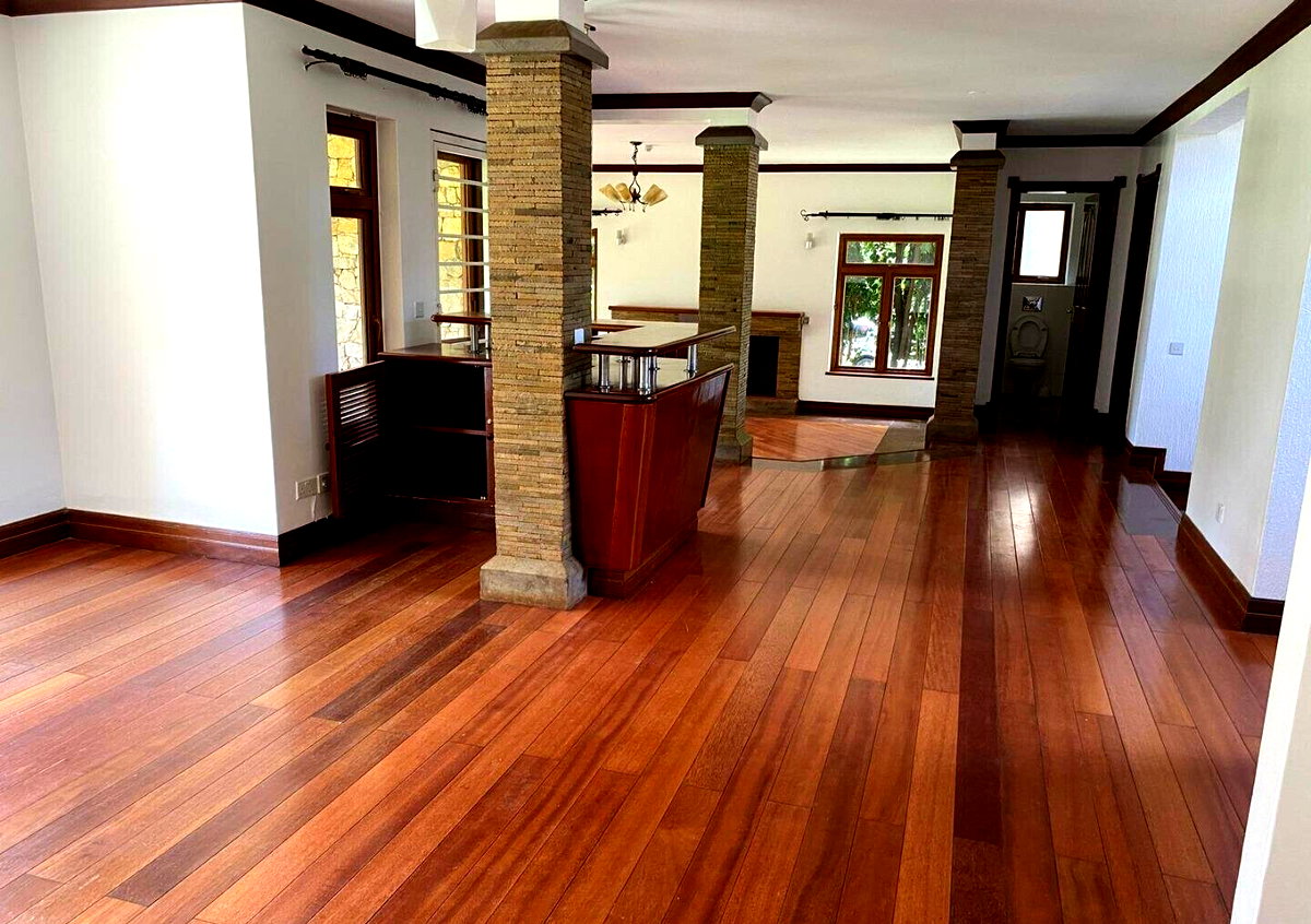 4BR Villa with Mahogany Floors & Clubhouse - Kitisuru