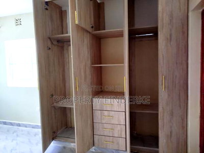 3bdrm Bungalow in Nkoroi for sale - Image 6