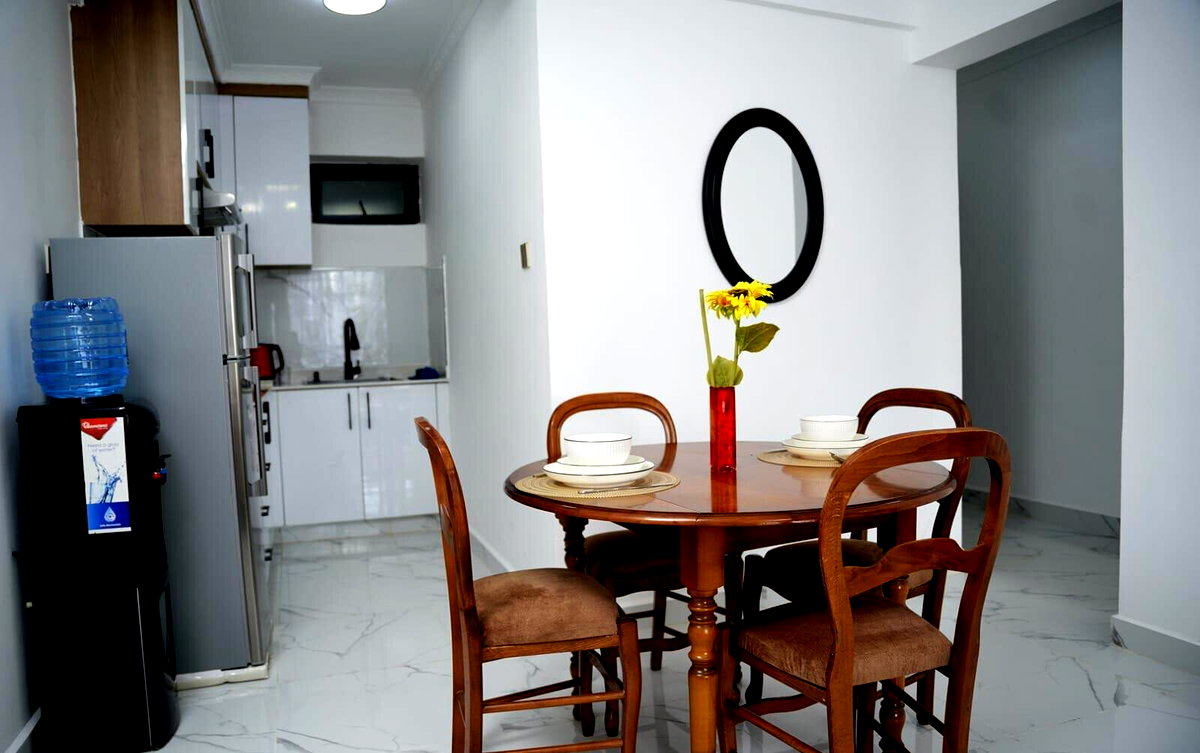 1BR with Custom Finishes & French Windows - Kilimani