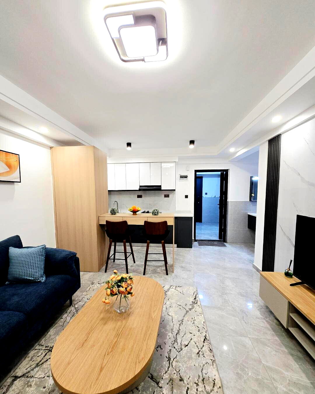 1BR in 20-Floor Tower with Open-Plan Kitchen - Valley Arcade