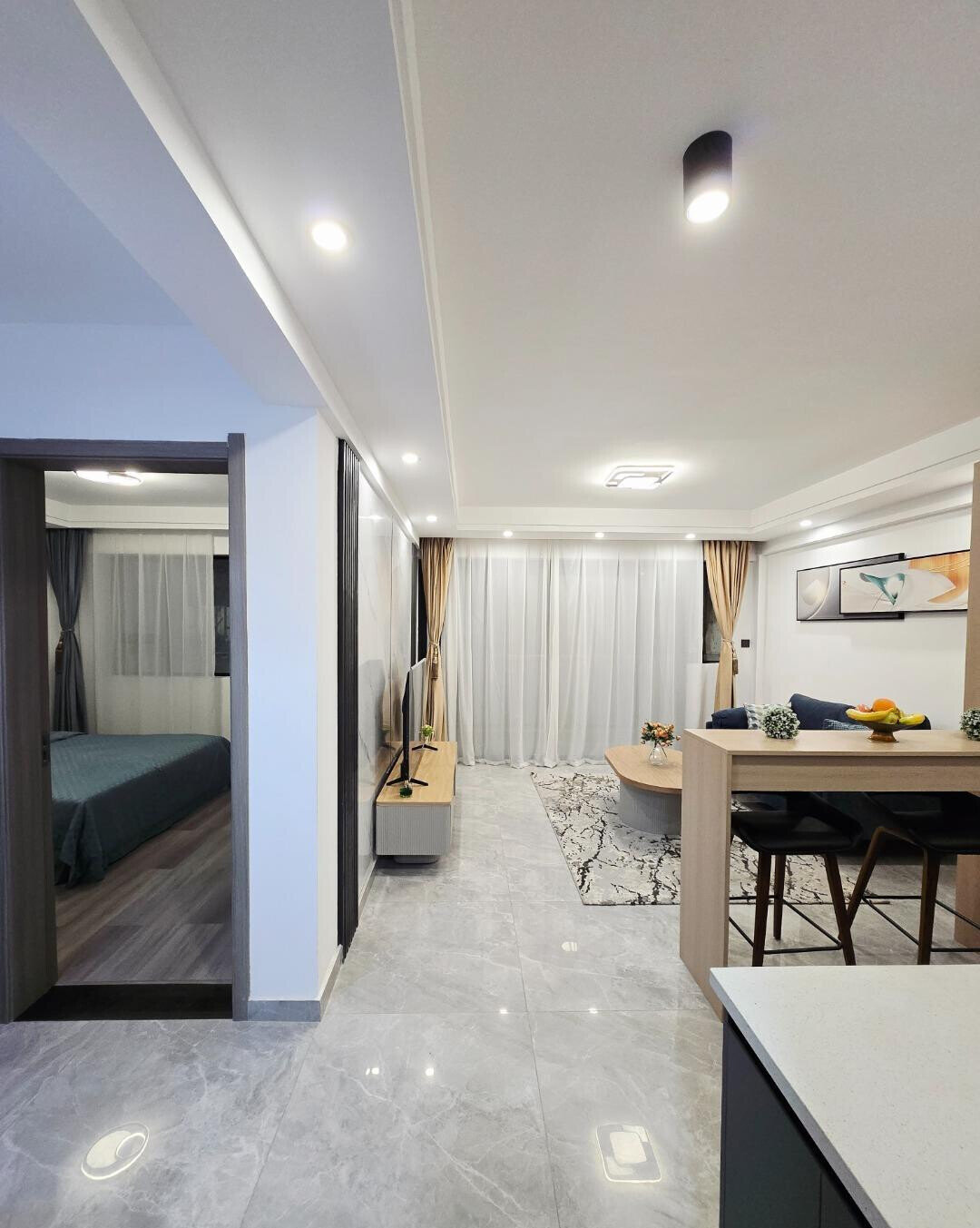 1BR in 20-Floor Tower with Open-Plan Kitchen - Valley Arcade