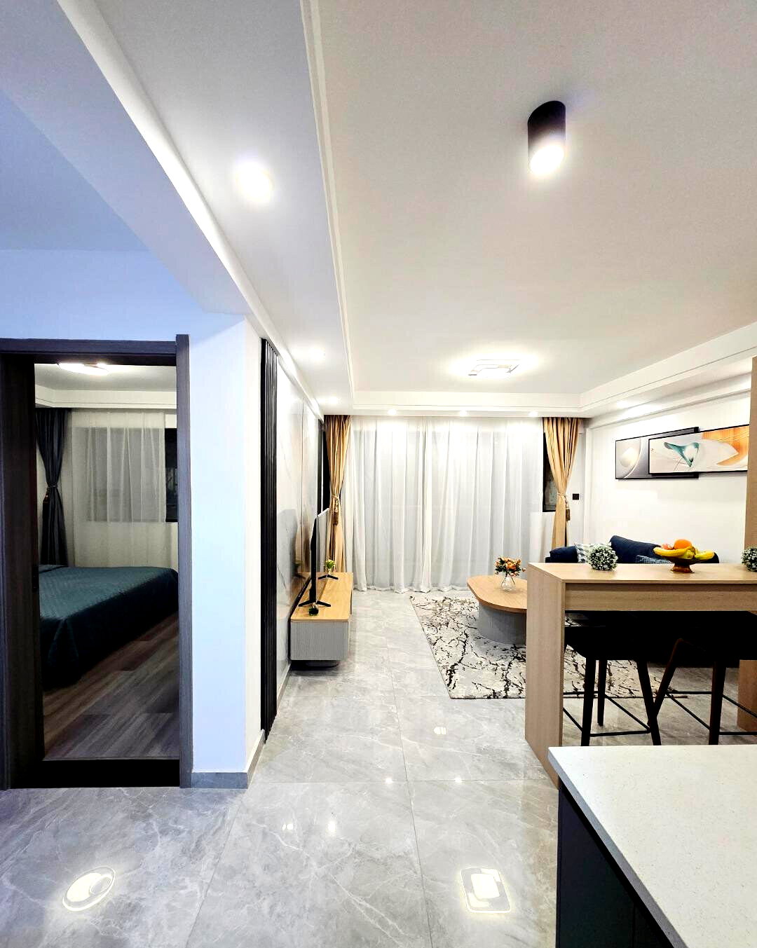 1BR in 20-Floor Tower with Open-Plan Kitchen - Valley Arcade