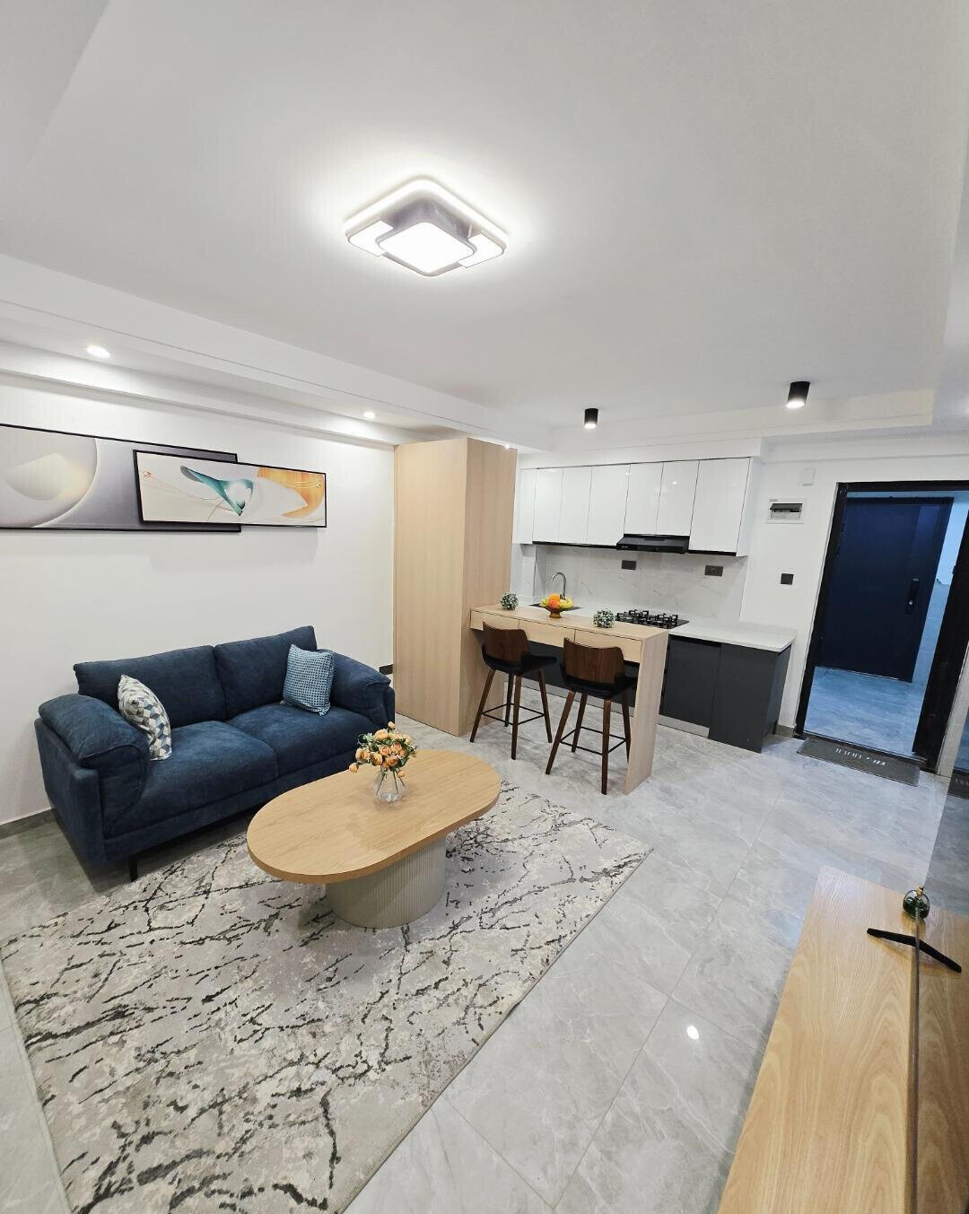 1BR in 20-Floor Tower with Open-Plan Kitchen - Valley Arcade