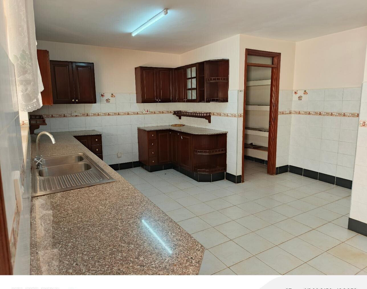 4-Ensuite Townhouse with Office & Pool - Lavington