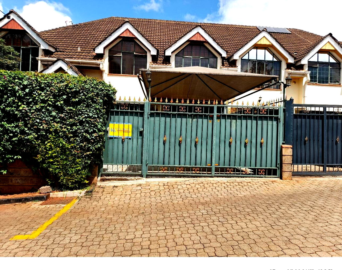 4-Ensuite Townhouse with Office & Pool - Lavington