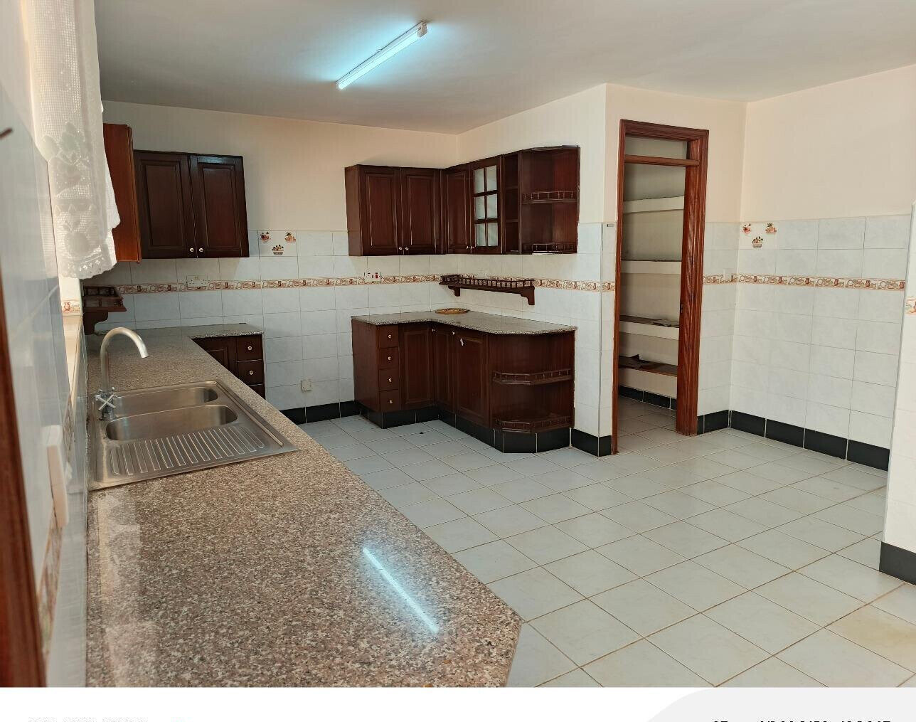4-Ensuite Townhouse with Office & Pool - Lavington