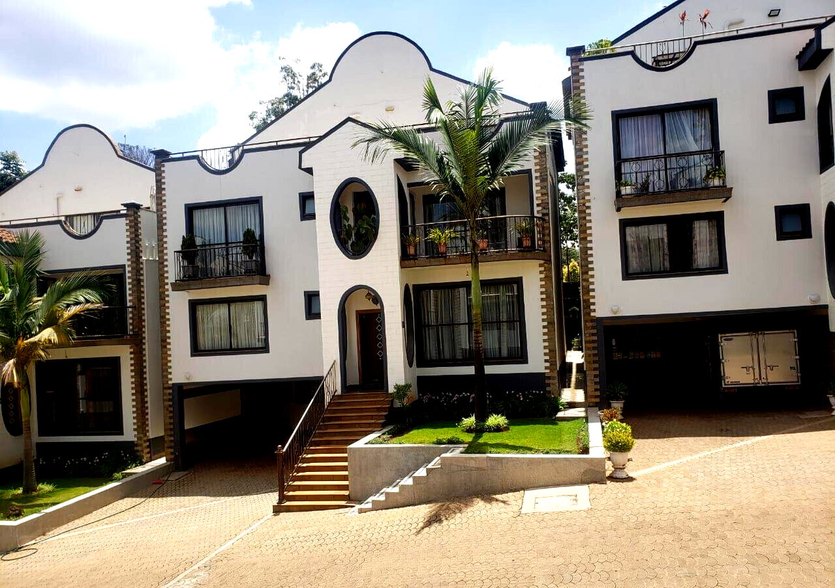5BR Townhouse with Mature Garden & 24/7 Security - Westlands