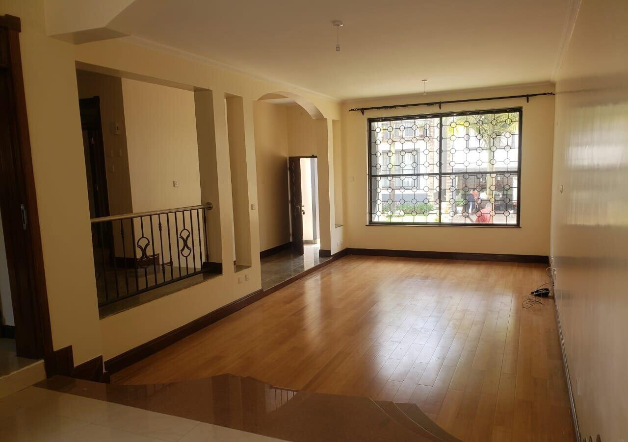 5BR Townhouse with Mature Garden & 24/7 Security - Westlands
