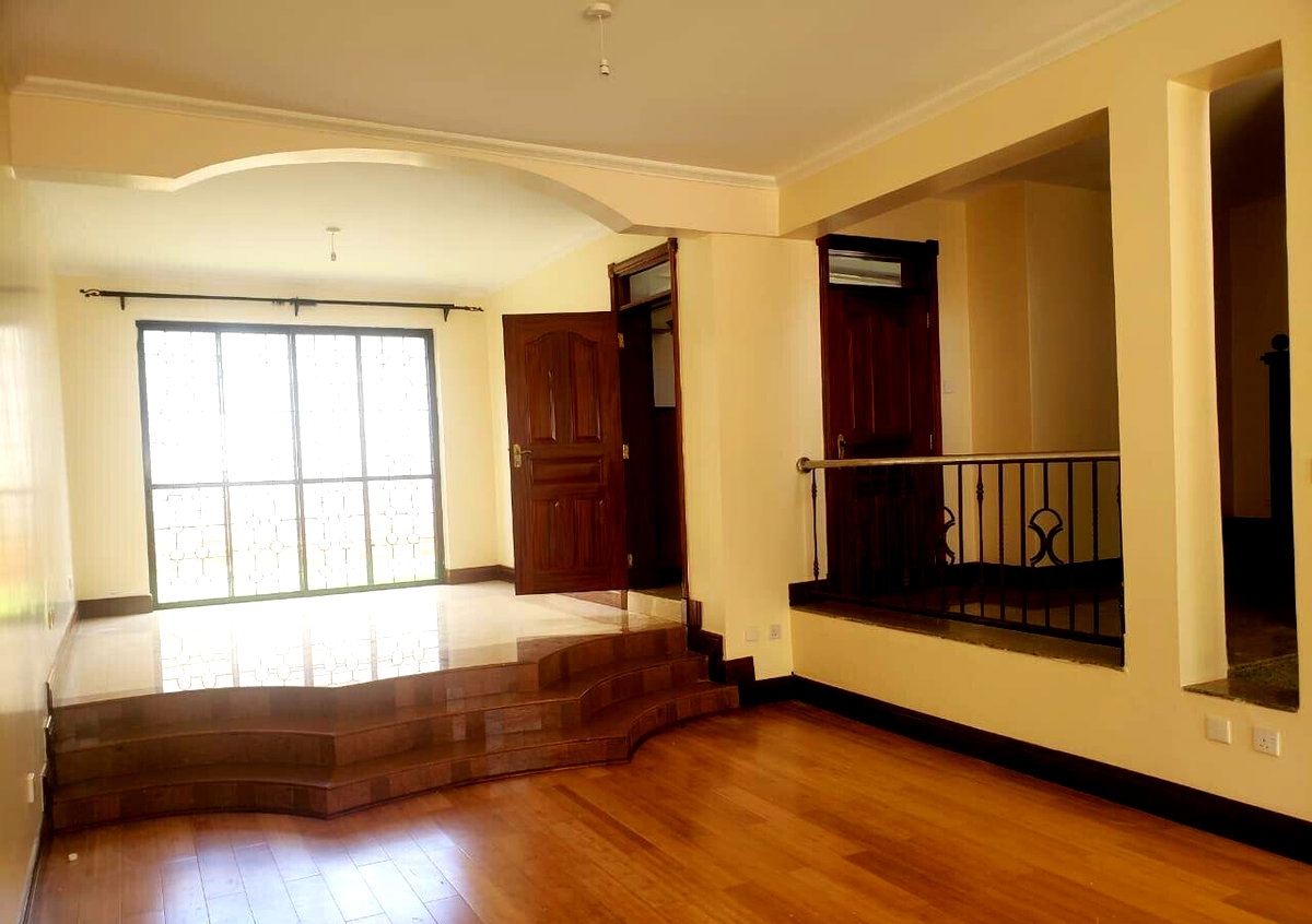 5BR Townhouse with Mature Garden & 24/7 Security - Westlands