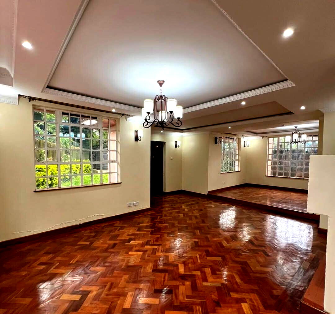5-Ensuite Townhouse with Two TV Rooms & DSQ - Lavington