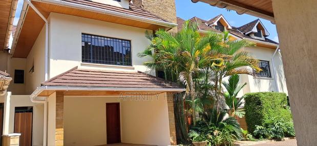 5bdrm House in Loiyangalani, Lavington for sale