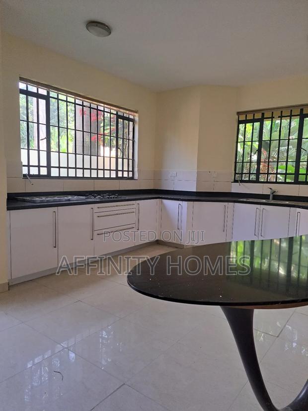 5bdrm House in Loiyangalani, Lavington for sale