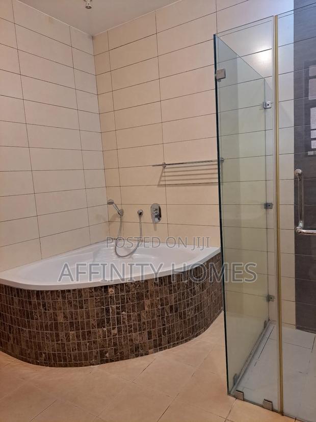 5bdrm House in Loiyangalani, Lavington for sale