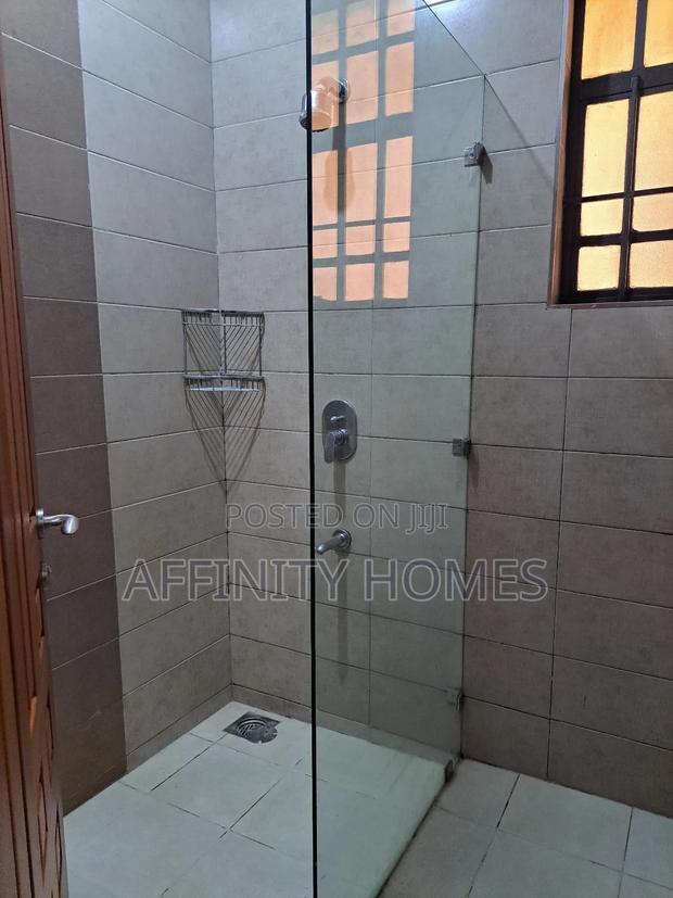 5bdrm House in Loiyangalani, Lavington for sale