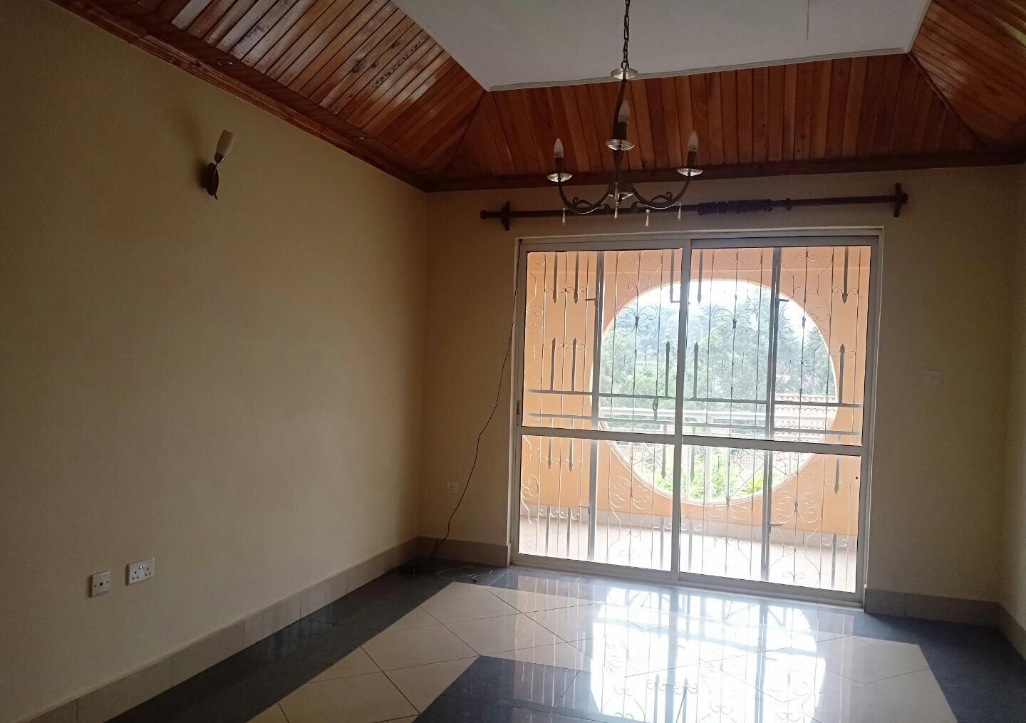 5BR Garden Home for KSh 350K