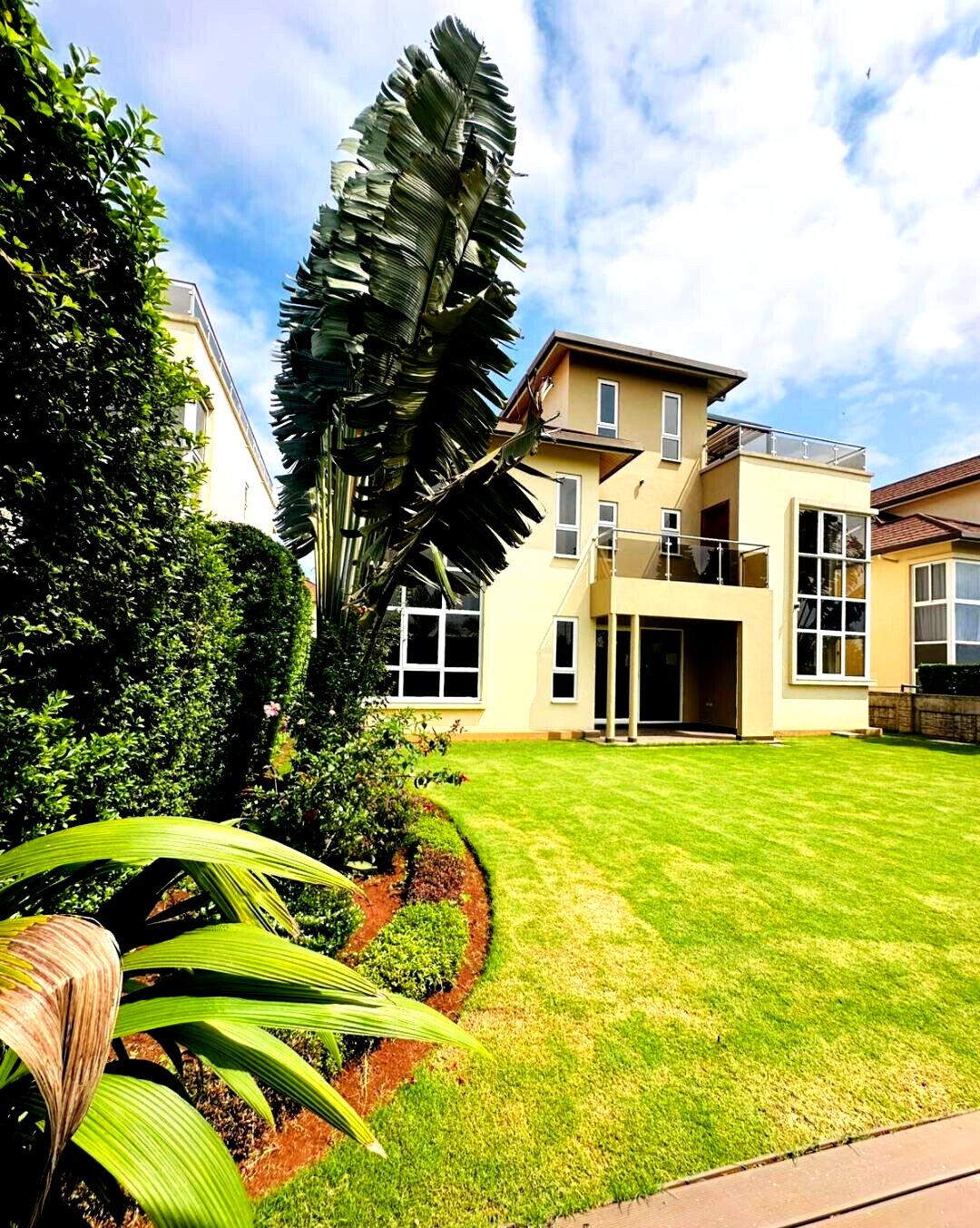 Gated 4BR Home with Garden