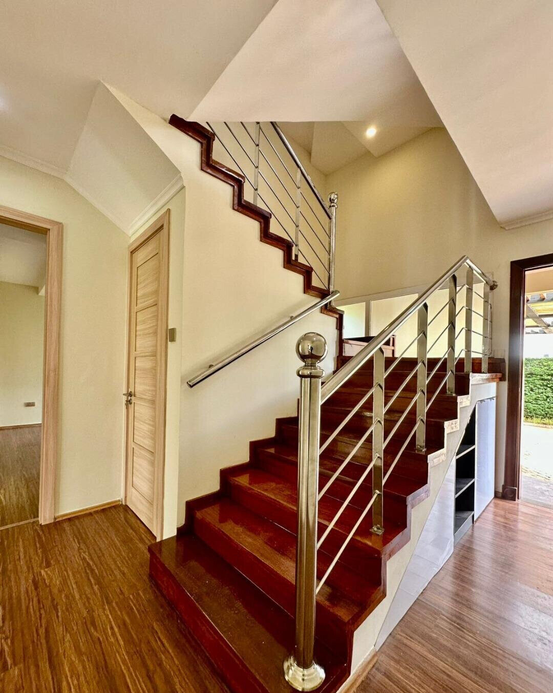 Gated 4BR Home with Garden