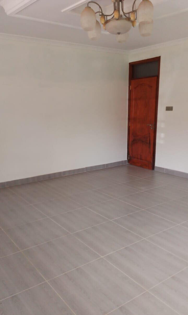 7-Bedroom Duplex Mansion with Guest House on Half-Acre - Runda