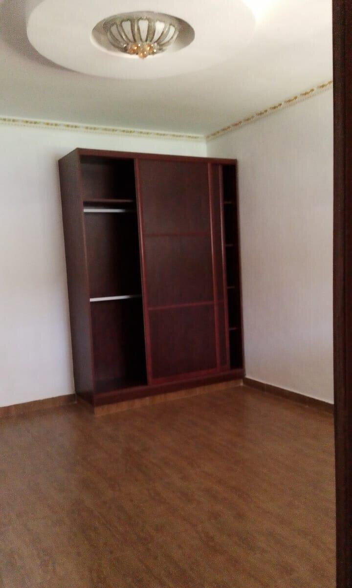 7-Bedroom Duplex Mansion with Guest House on Half-Acre - Runda