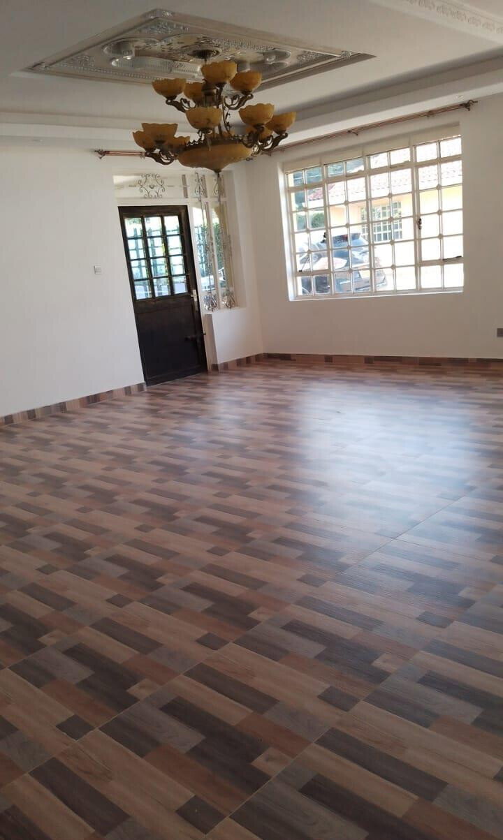 7-Bedroom Duplex Mansion with Guest House on Half-Acre - Runda