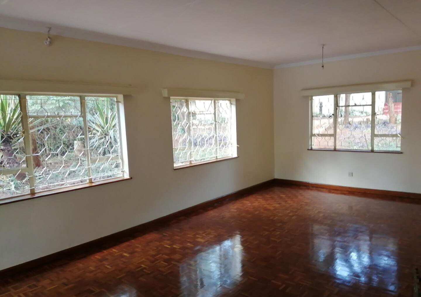 Half Acre 4BR Haven at KSh 280K