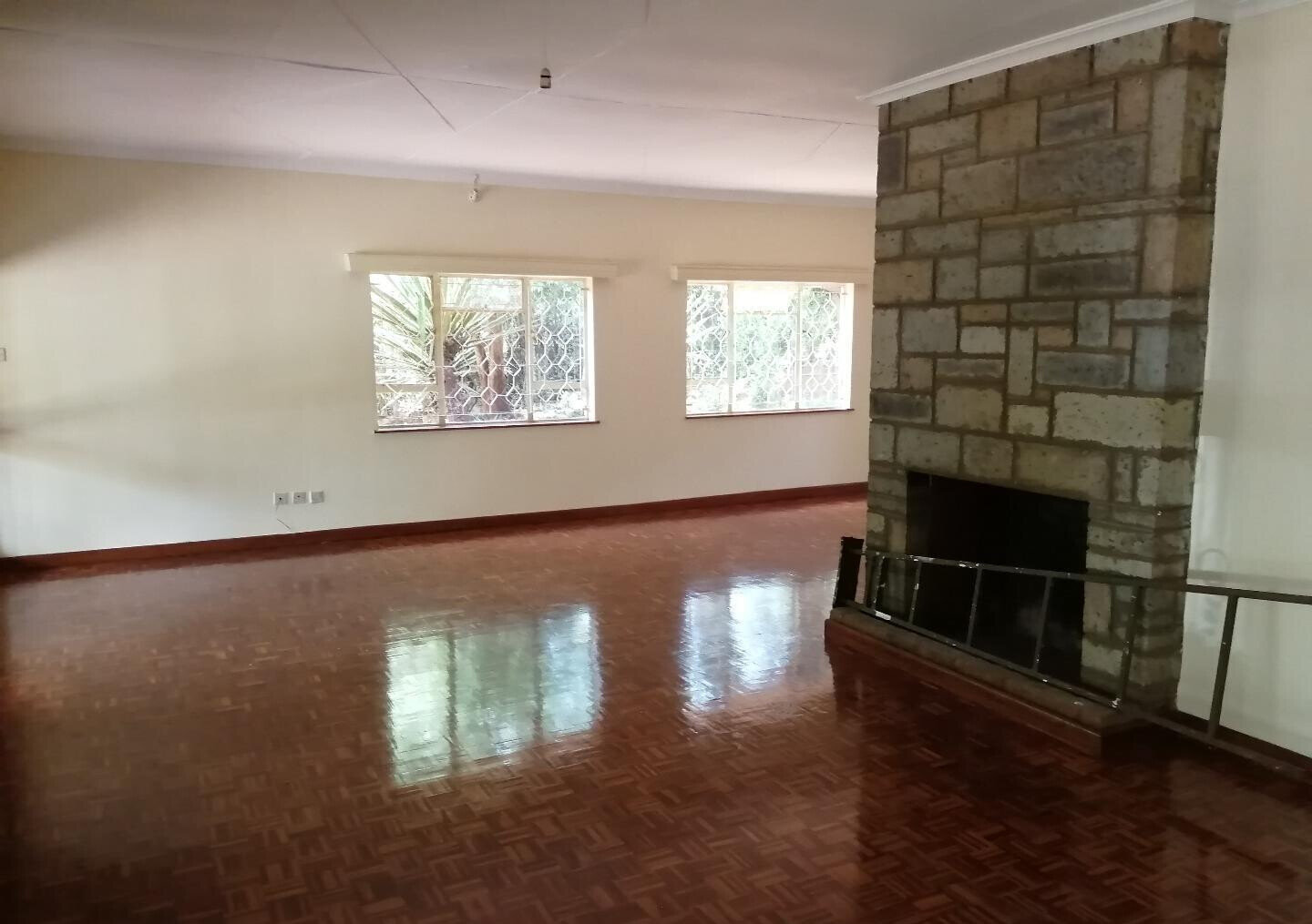 Half Acre 4BR Haven at KSh 280K