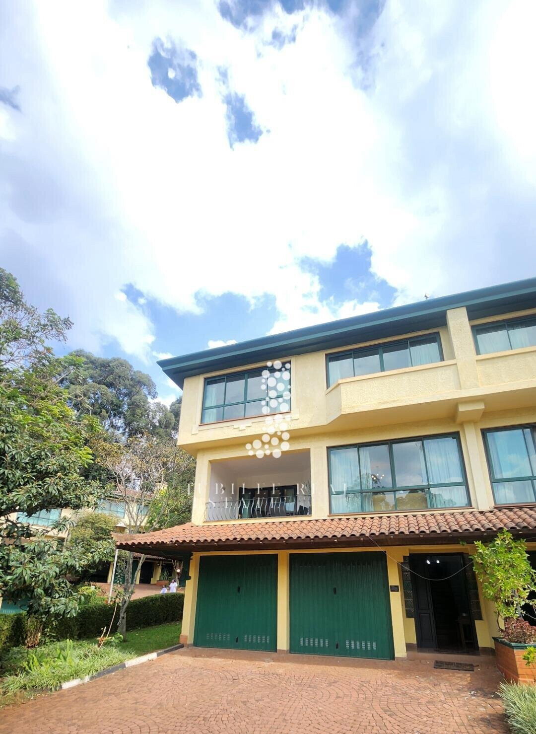 3BR Townhouse with Heated Pool & Clubhouse - Kyuna, Gigiri