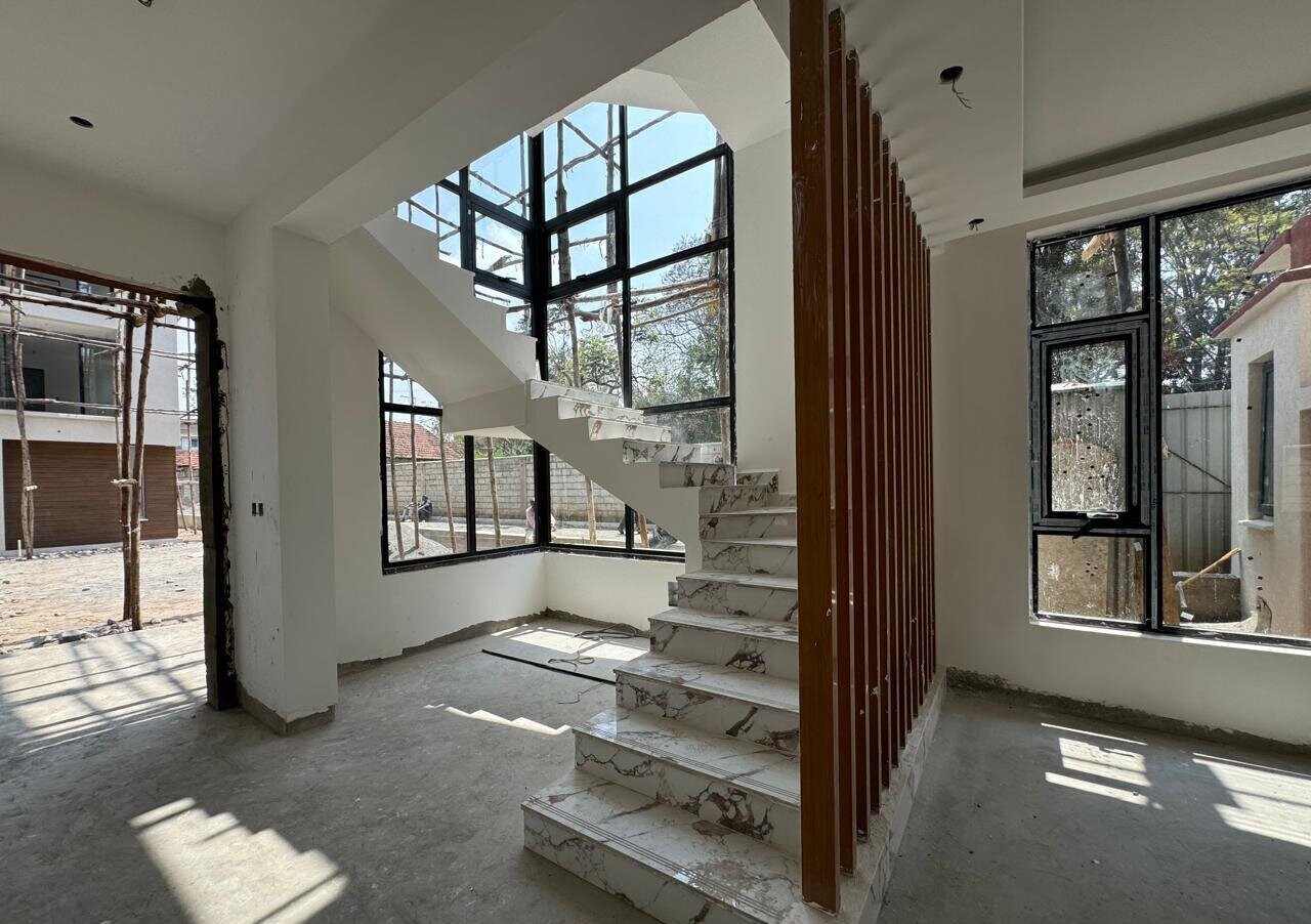 Cul-de-Sac Townhouse with Open-Plan Living - Lavington