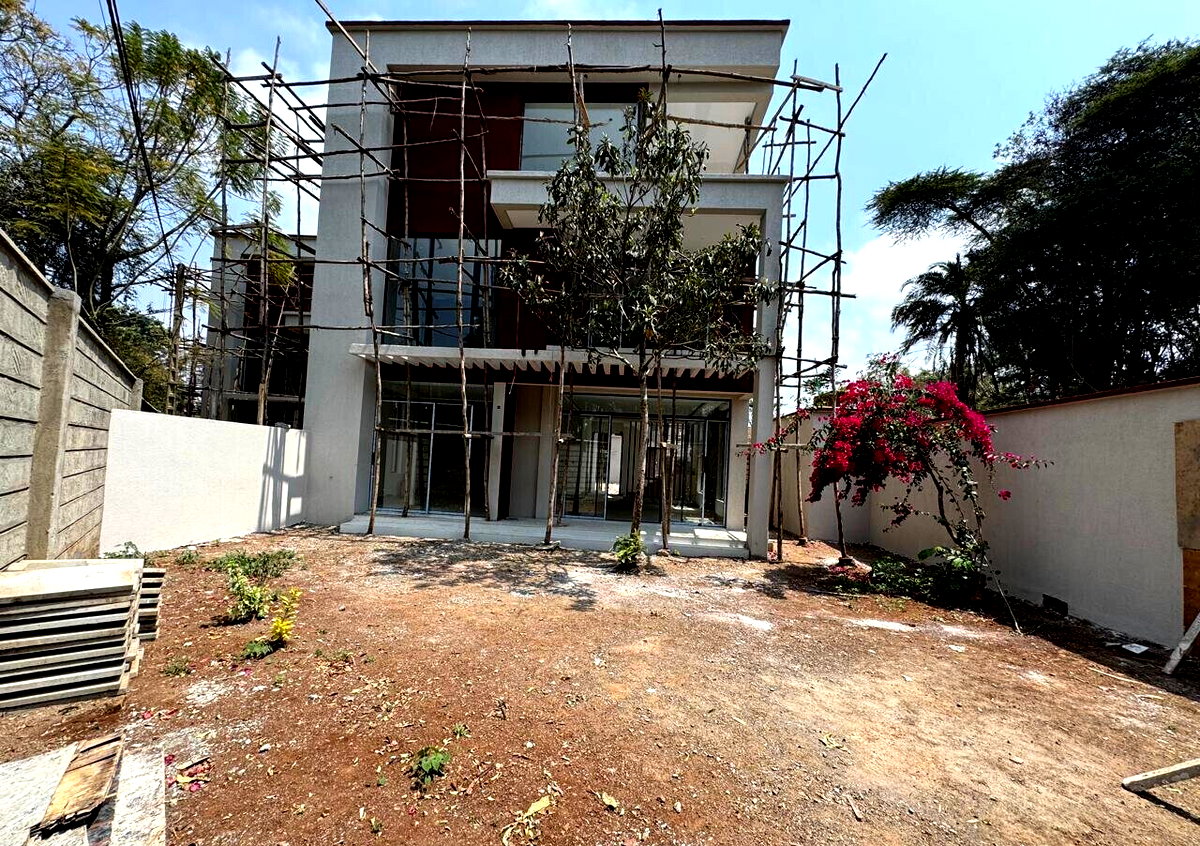 Cul-de-Sac Townhouse with Open-Plan Living - Lavington