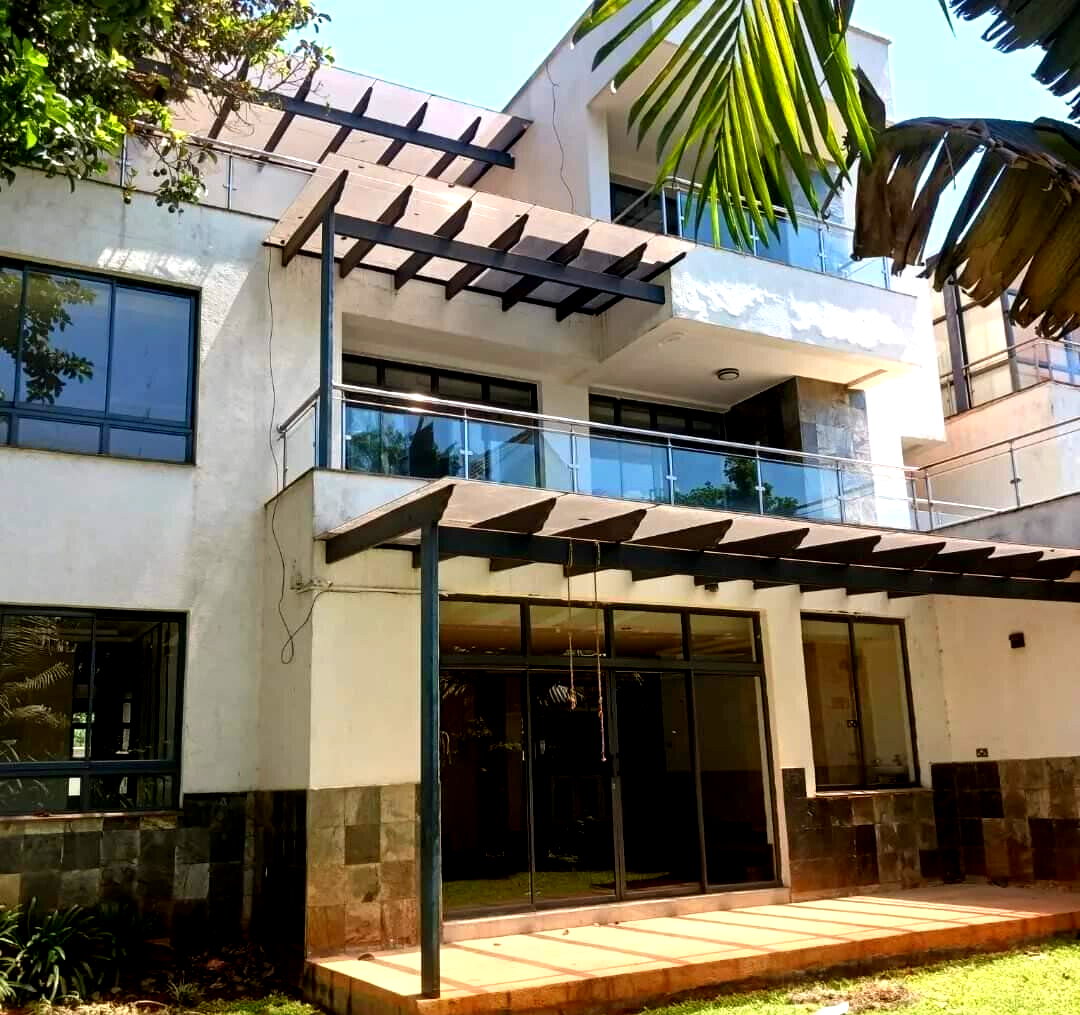5-Ensuite Townhouse with Shared Pool in Lavington Gated Community of 5
