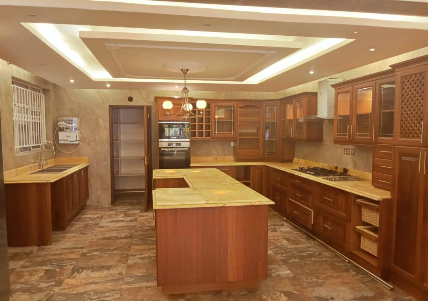 Spacious 4BR Home with Garden