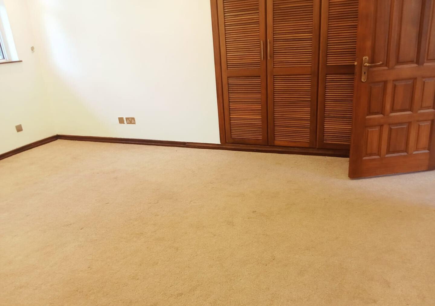 Spacious 4BR Home with Garden
